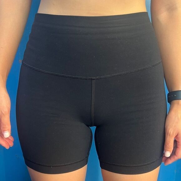 Aritzia Black Shorts - Picture 2 of 3